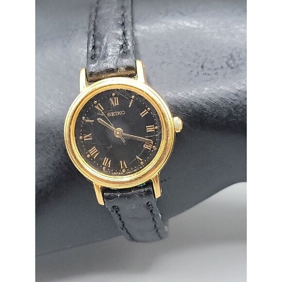 Vintage Seiko Ladies Quartz Watch V401-1409 Black Dial & 7\